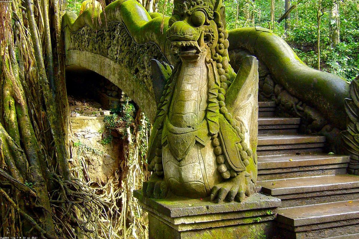 Statue de pierre sculptée à la main, artisanat de Bali