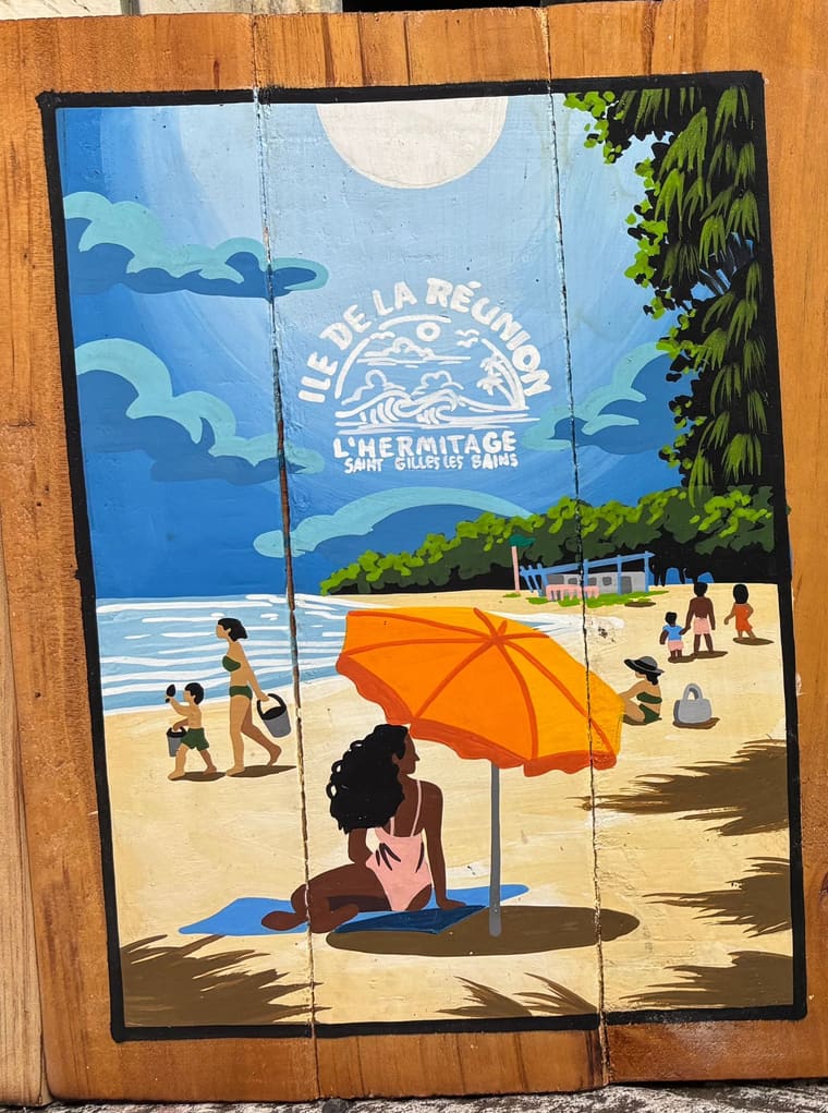 Petit Tablo peint à la main : la plage de L'Hermitage et son parasol — Sabaguina, Saint-Leu