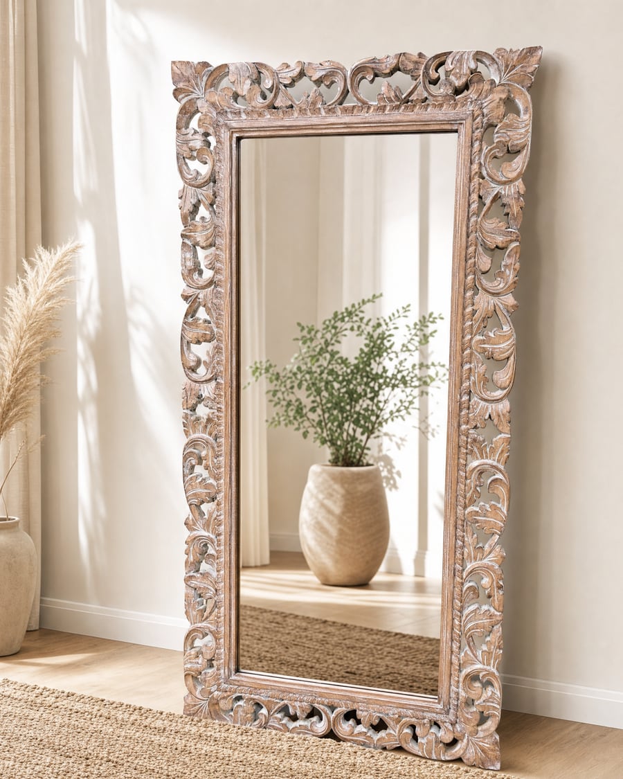 Miroir sculpté main en bois — collection miroirs Sabaguina, Saint-Leu La Réunion